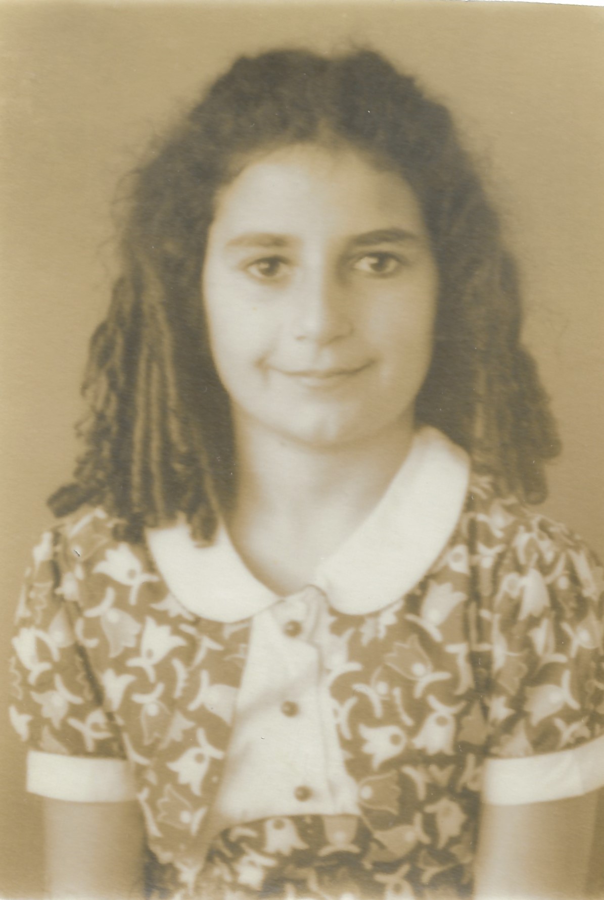 16 Helen mid 1930s.jpg