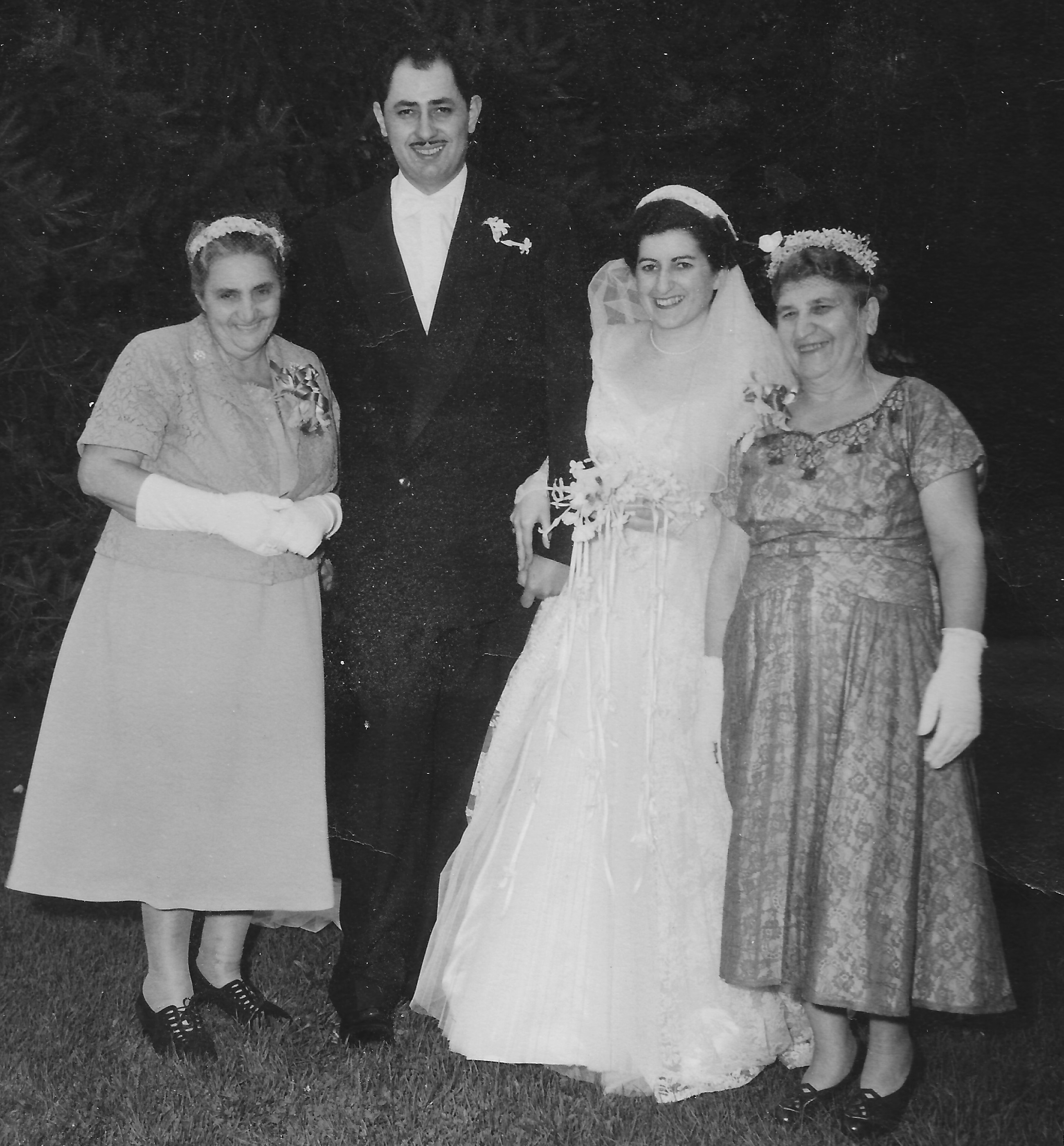 30 Archie Helen and Mothers 1955.jpg