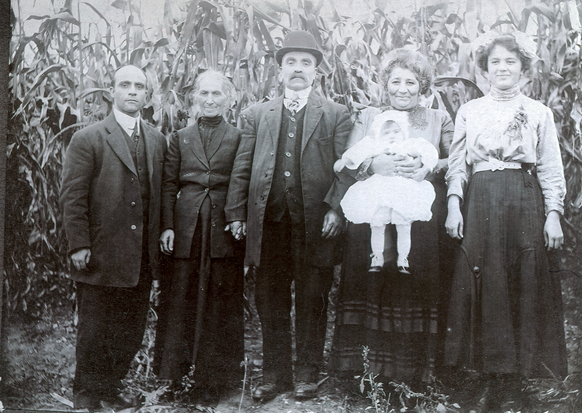 24Elijah and Mariam Gulezian with Samuel, Lucine, Ashaloos and Pailoon_.jpg