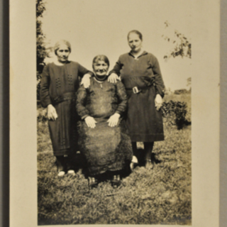 Zarouhi Harabedian on the right with neighborhood women unknown 1930s Whitinsville-Edit.jpg