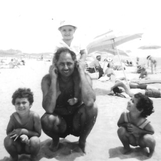 35 Family beach 1964.jpg