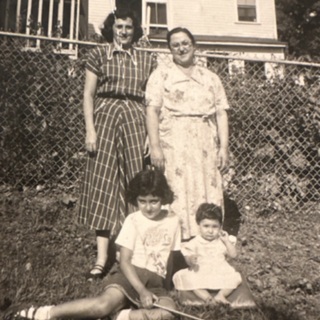 4_IMG_4519 Vartouhi Tapozian Vickie Akillian Vickies daughters Kathy Nancy.jpeg